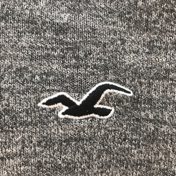 Hollister V-Neck Sweater - Mens L - Heather Gray - EUC - Picture 3 of 5